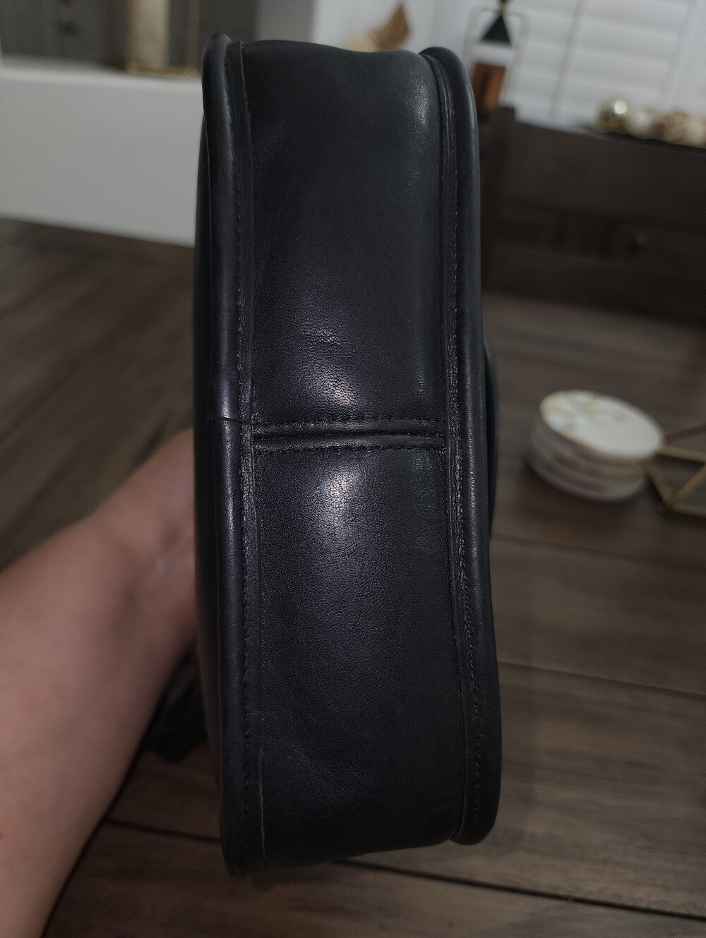 Vintage 90s 'Coach' Black Leather Lindsay Crossbody Bag - Picture 9 of 17